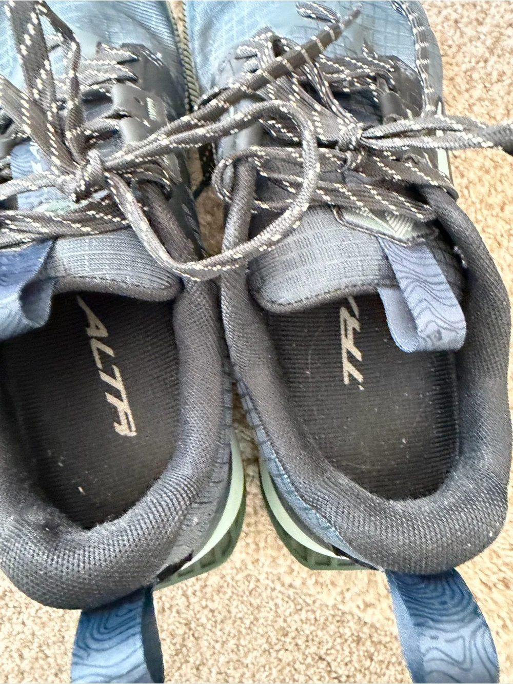 ALTRA Women’s Lone Peak 8 Trail Running Shoe. SZ 7 Wide. Hiking. Outdoor. EUC